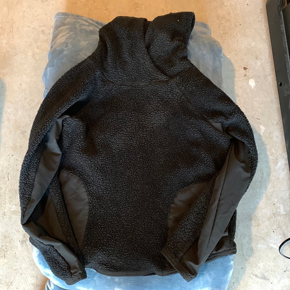 Black Nike Womens fleece sweatshirt size medium